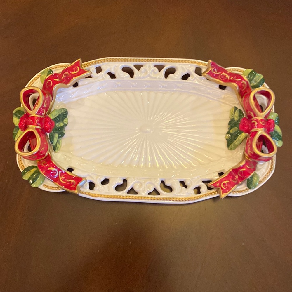 Holiday Home Accents Red Ribbons Platter